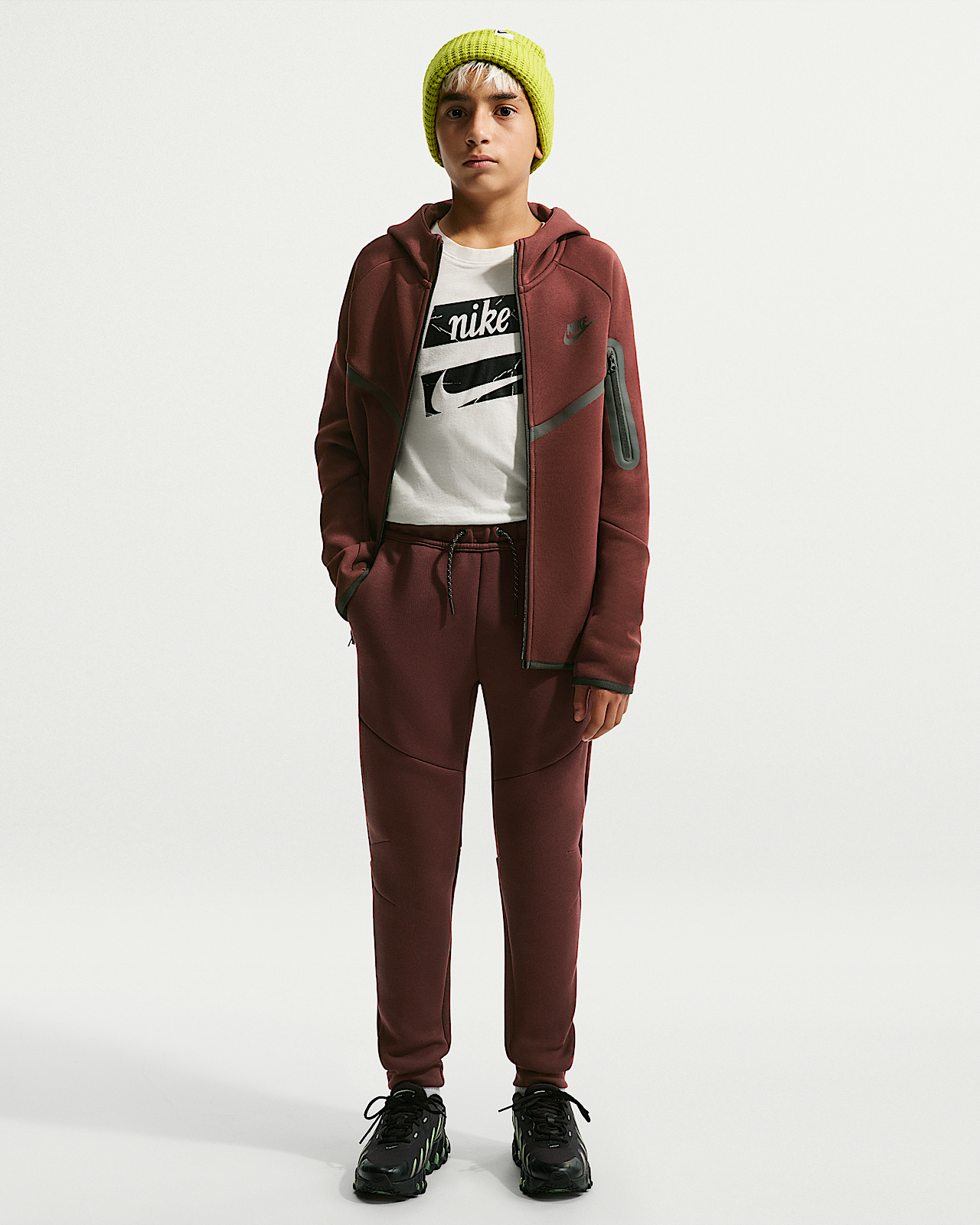 Детские спортивные штаны Nike Sportswear Tech Fleece Big Kids' Joggers