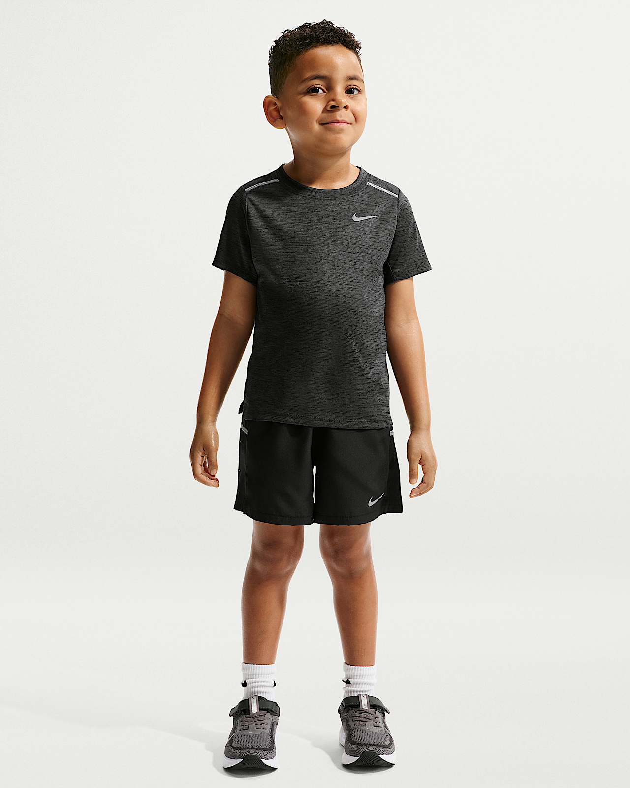 Детские шорты Nike Little Kids' Dri-FIT Miler Top and Shorts Set