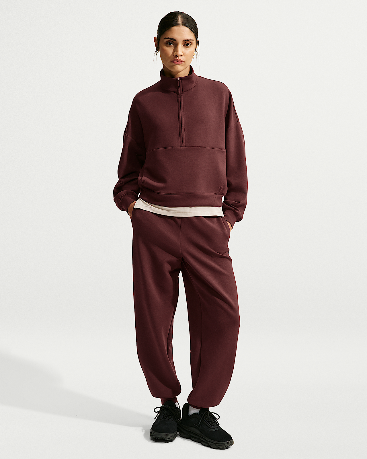 Женские спортивные штаны Nike 24.7 ImpossiblySoft Dri-FIT High-Rise Joggers