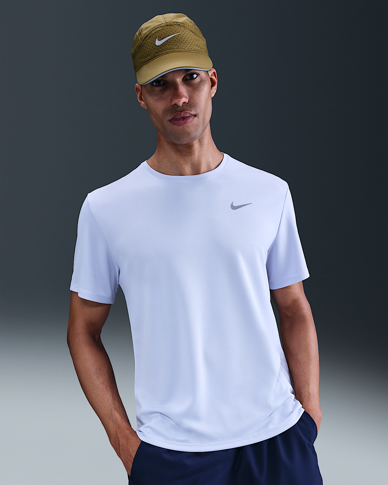 Мужские шорты Nike Miler Dri-FIT Short-Sleeve Top для бега