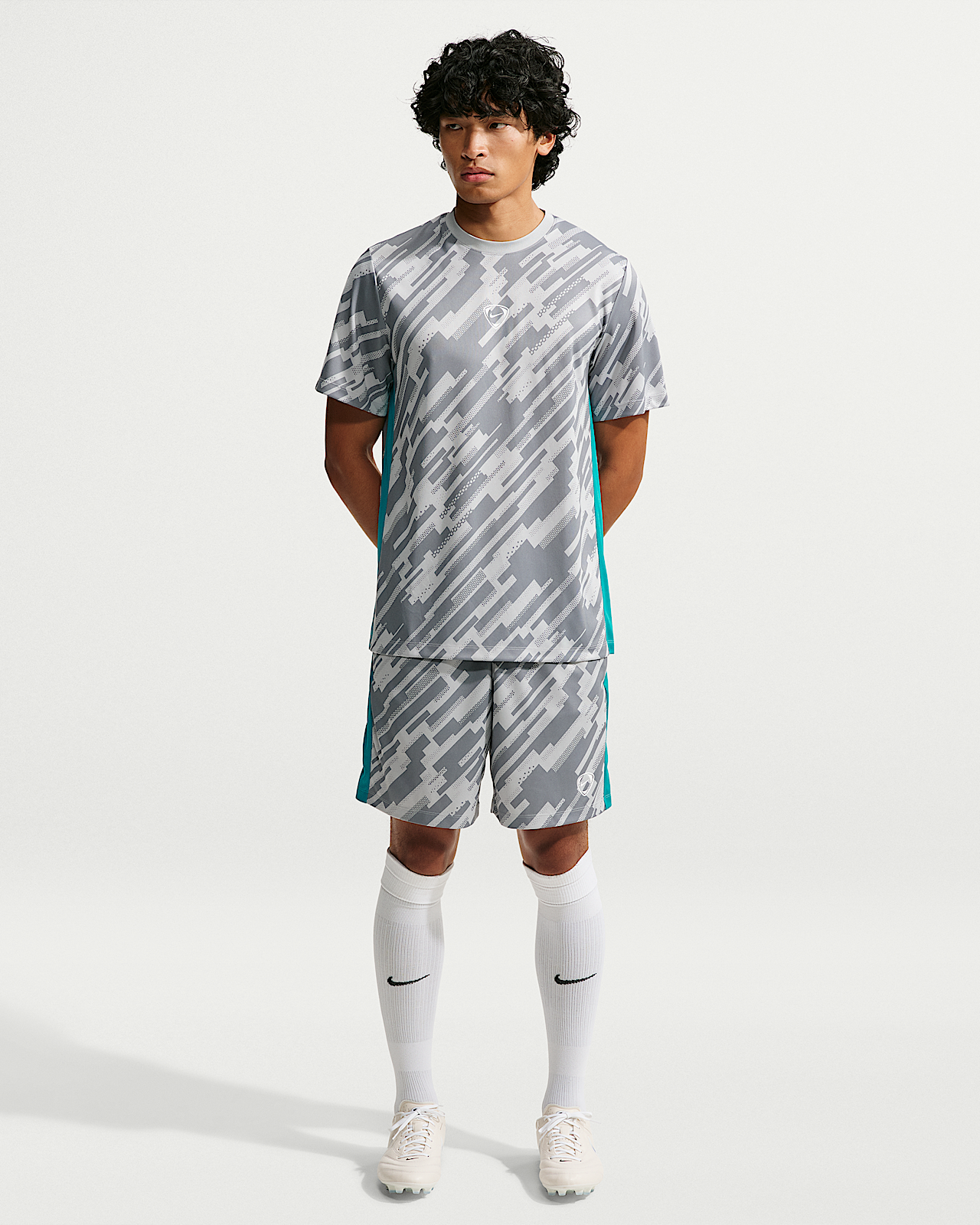Мужские шорты Nike Academy+ Dri-FIT Soccer Shorts