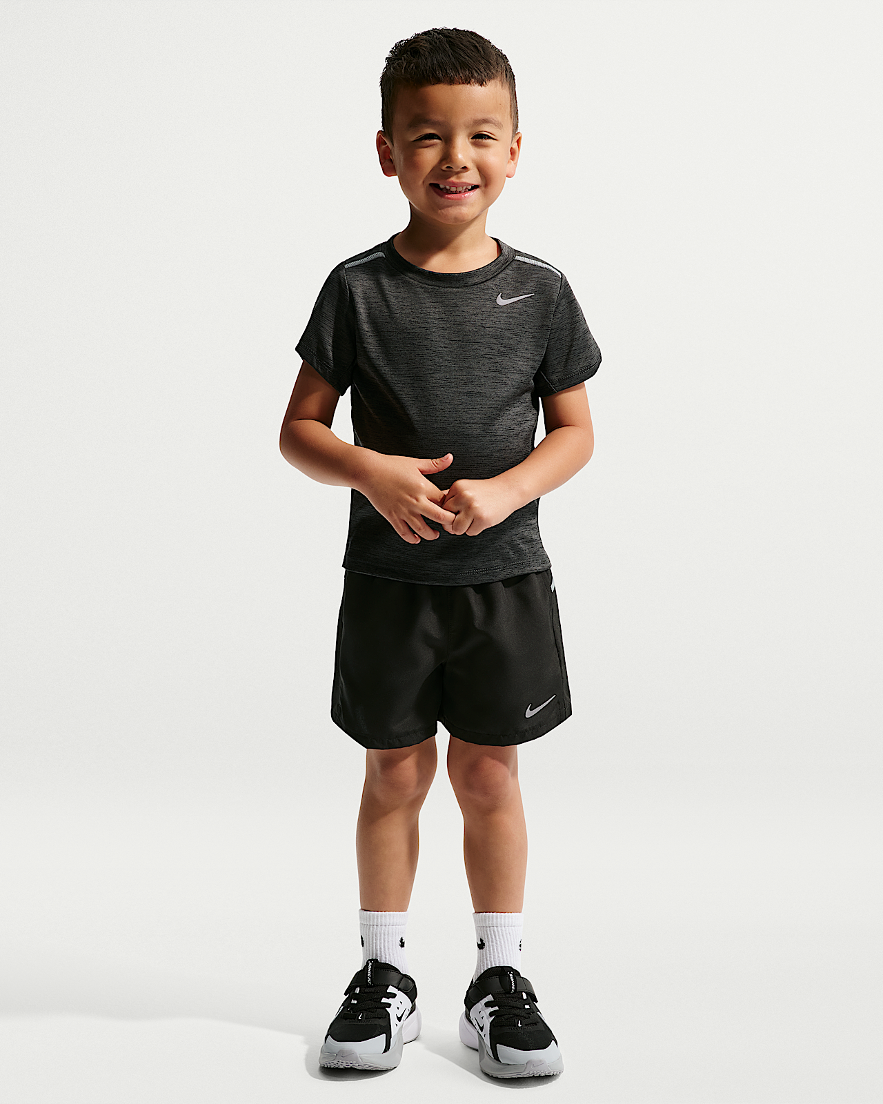 Детские шорты Nike Toddler Dri-FIT Miler Top and Shorts Set