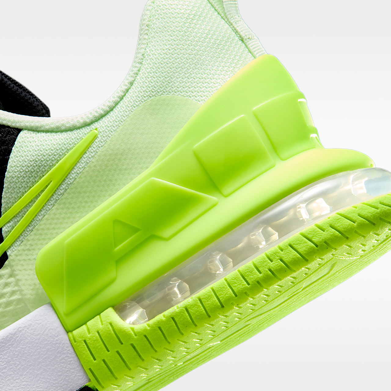 Nike Air Max Alpha sneaker Zwart/Volt Tint/Barely Volt/Volt