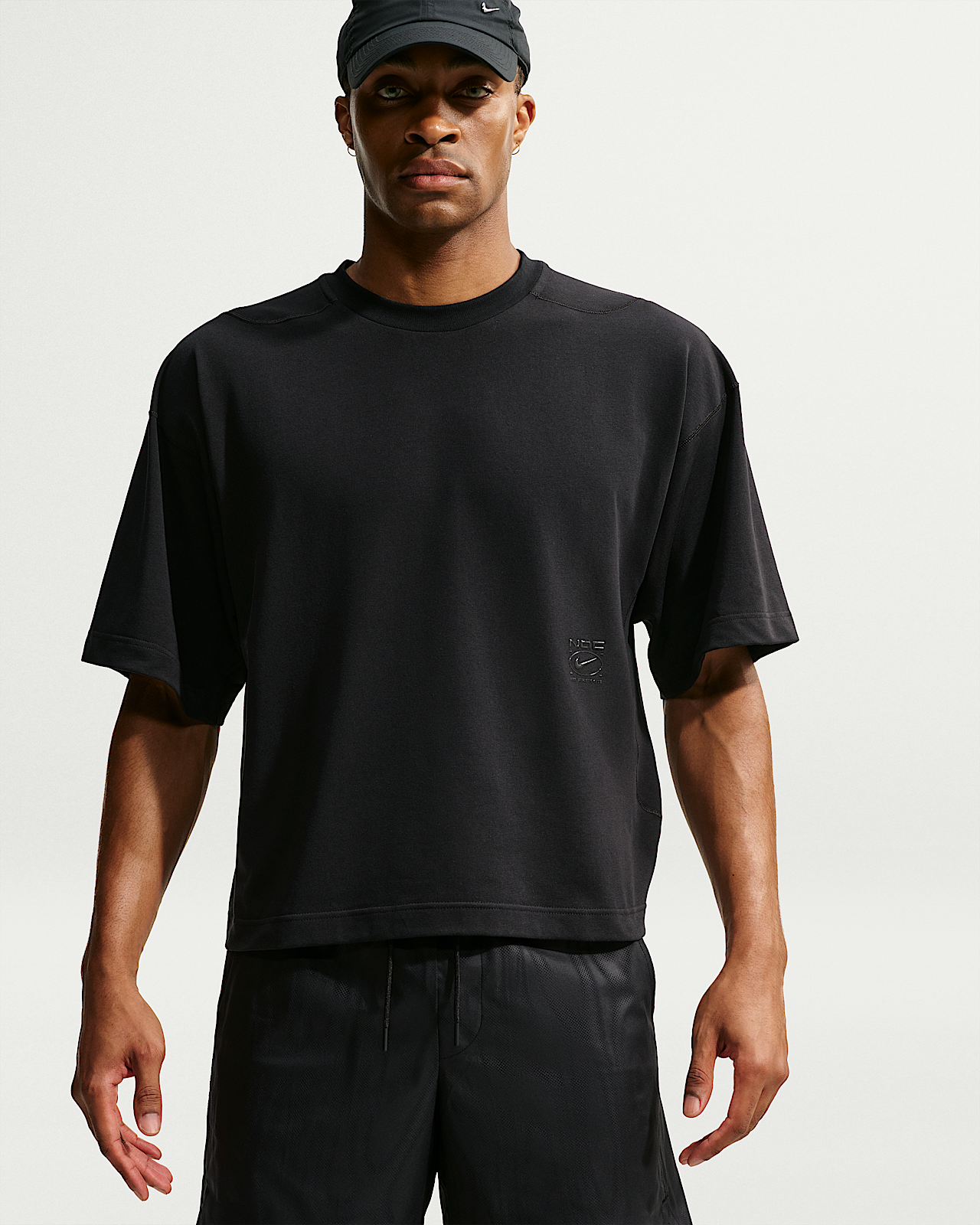 Мужские шорты Nike N.A.C. Dri-FIT Short-Sleeve Training Top для тренировок