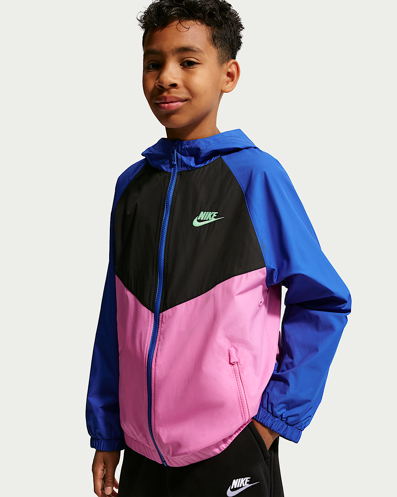 Детская куртка Nike Sportswear Windrunner Big Kids' Hooded Repel для бега