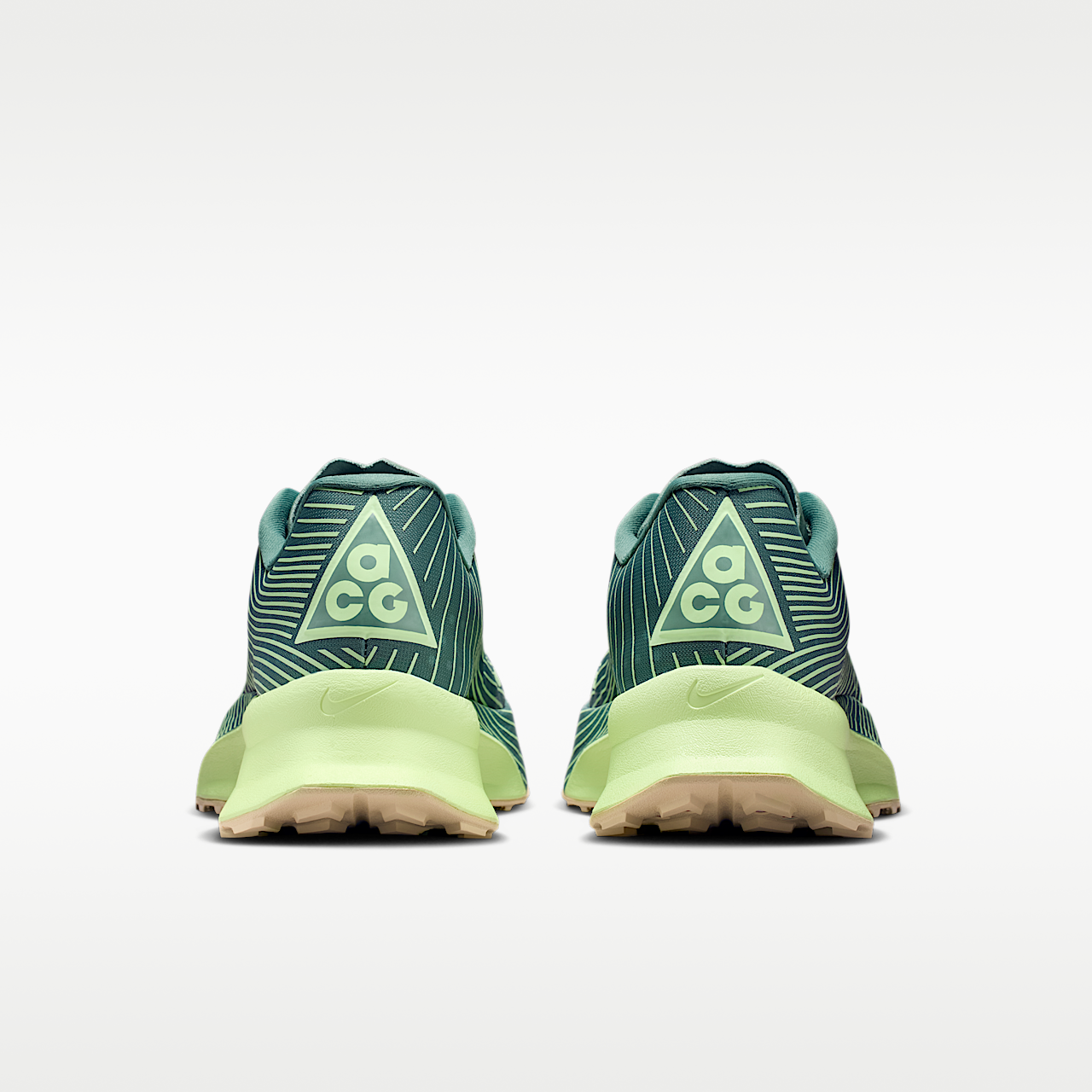 Nike ACG sneaker Aloe Verde/Vegas Gold/Barely Volt