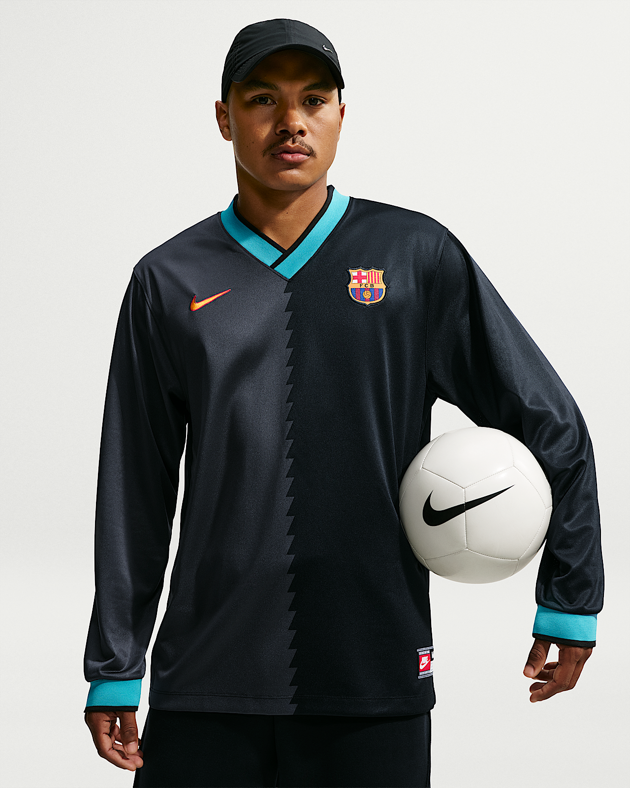 Мужские джерси FC Barcelona Energy Third Nike Dri-FIT Soccer Long-Sleeve Jersey