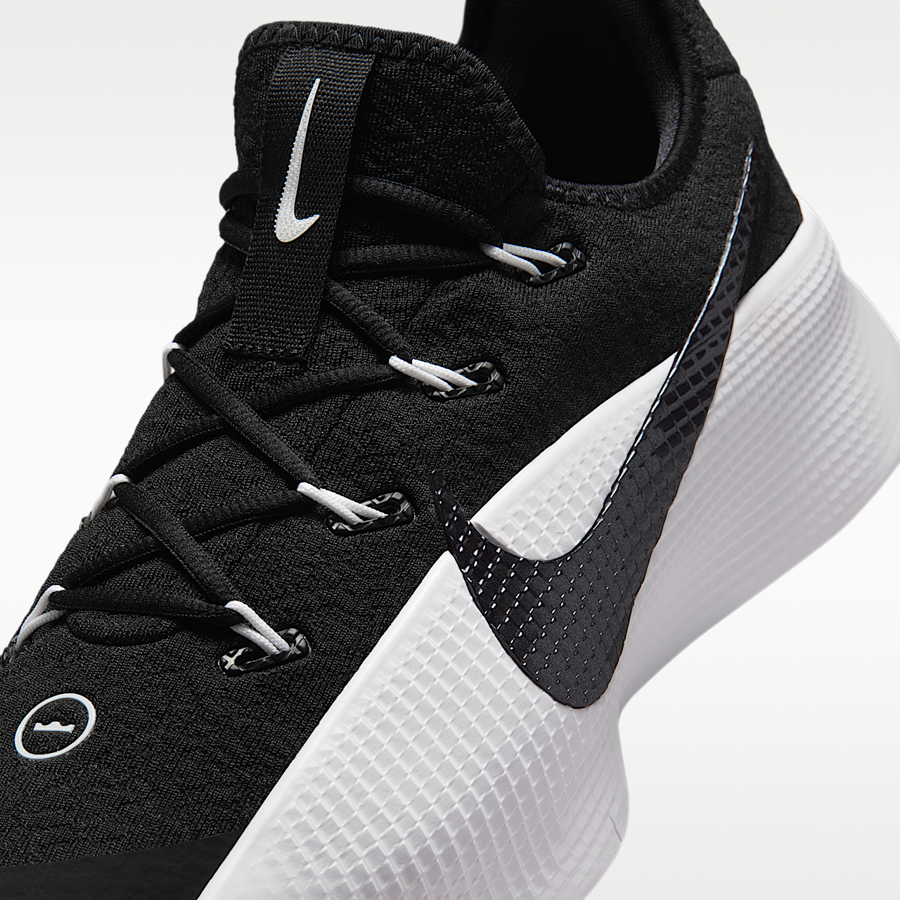 Nike LeBron sneaker Zwart/Wit/Zwart