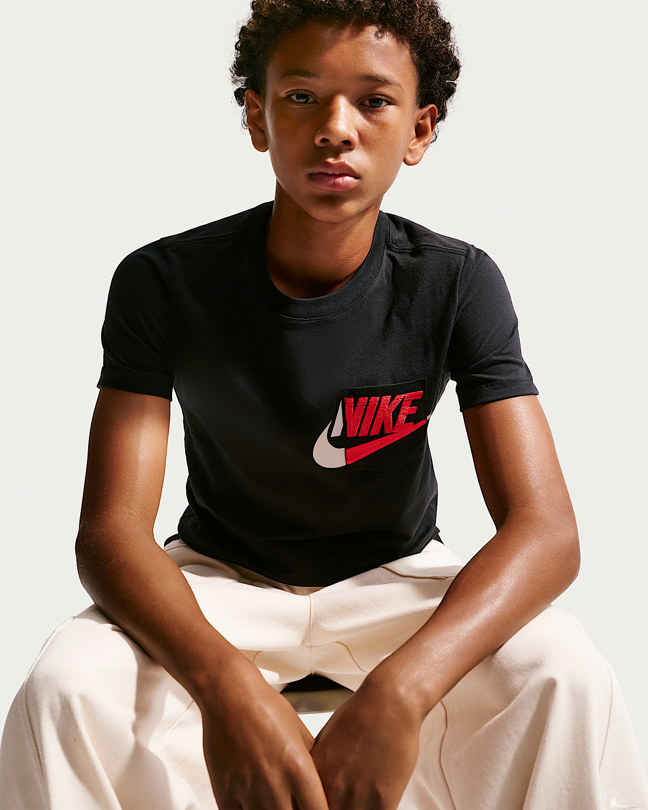 Детская футболка Nike Sportswear Big Kids' Pocket