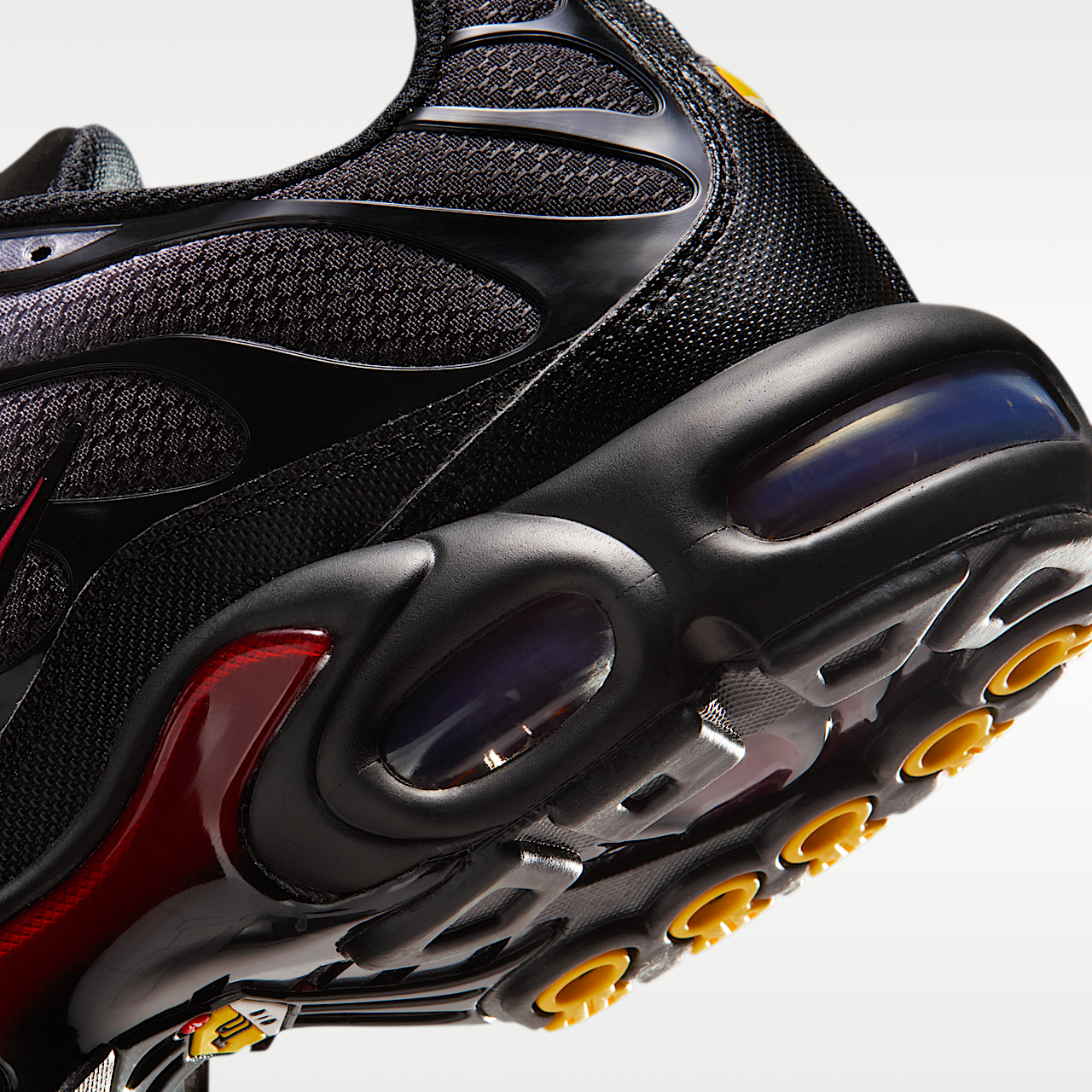 Nike Air Max Plus sneaker Zwart/Pencil Point/Team Crimson