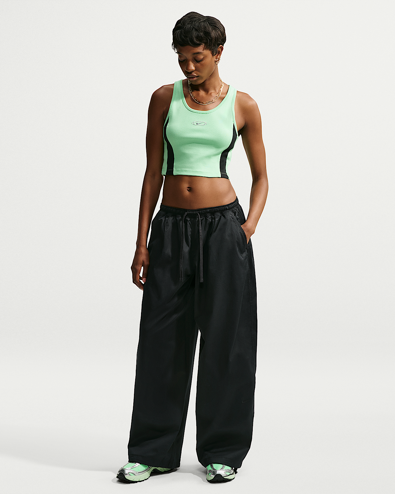 Женские  Nike Sportswear Oversized Low-Rise Utility Pants