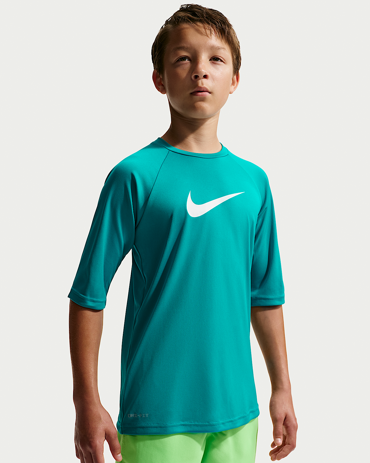 Детские шорты Nike Swim Hydroguard Essential Big Kids' (Boys') Dri-FIT UV Short Sleeve Top