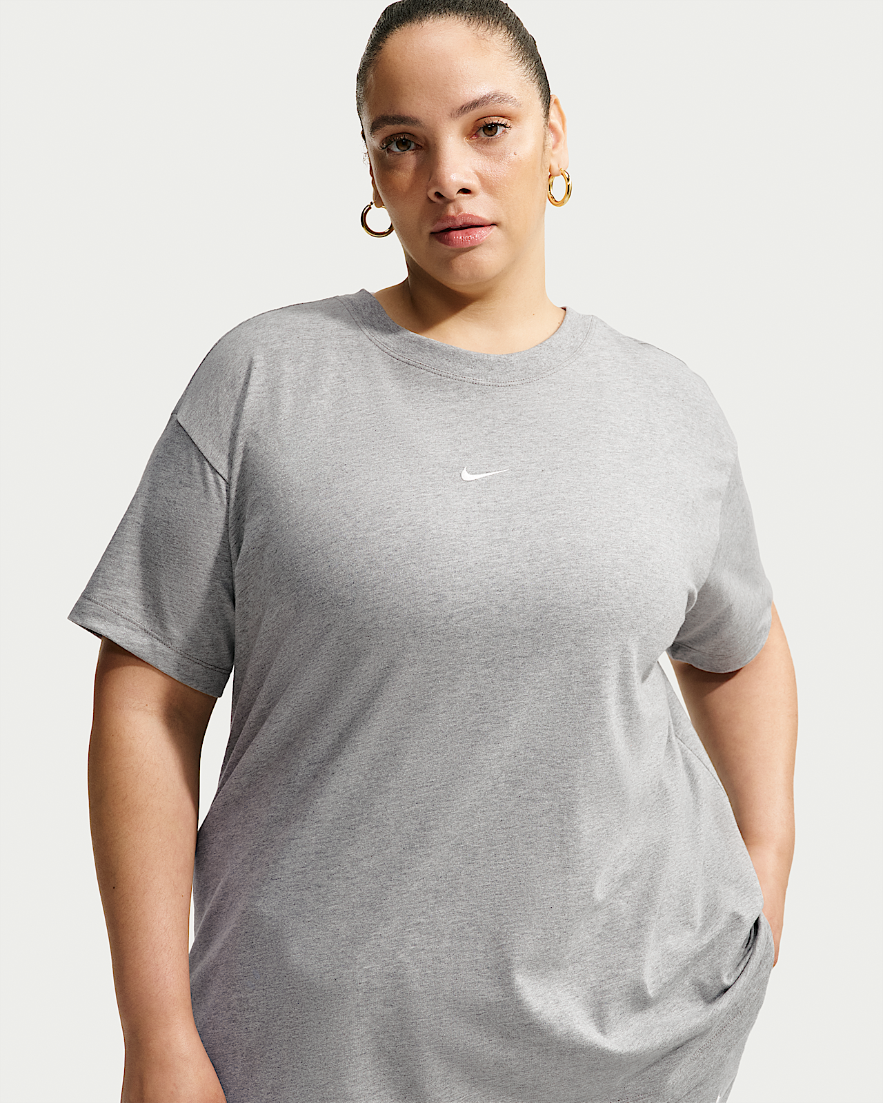 Женская футболка Nike Sportswear Classic Oversized Short-Sleeve (Plus Size)