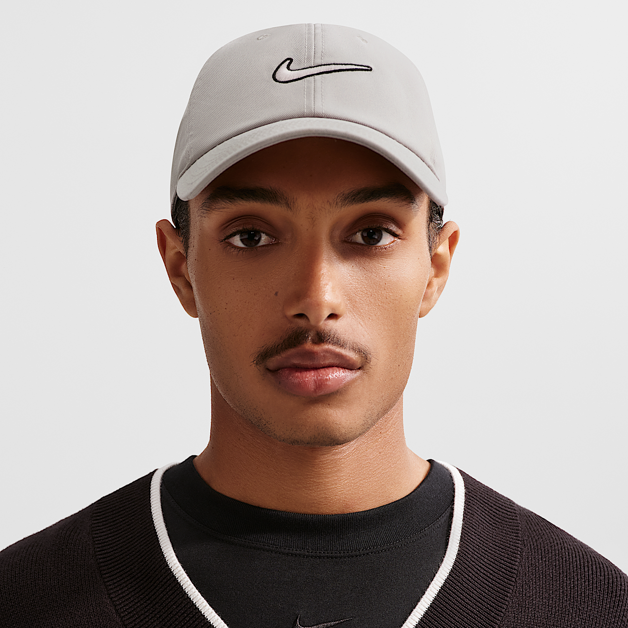 Nike Club (College Grey/Black)