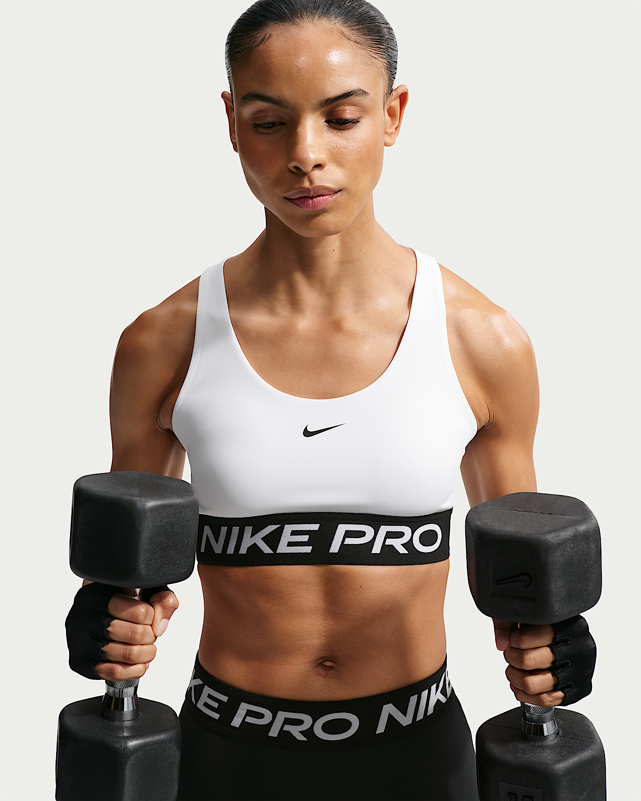 Женские  Nike Pro 365 Light-Support Non-Padded Sports Bra