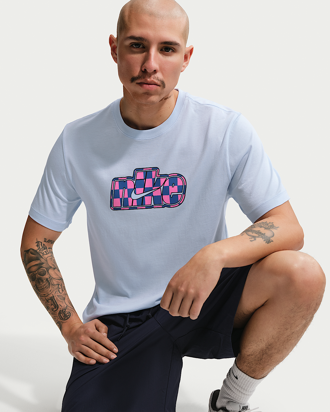 Женская футболка Nike Sportswear