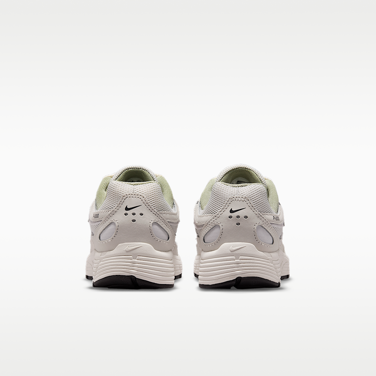 Nike P-6000 sneaker Platinum Tint/Sail/Anthracite/Metallic Silver
