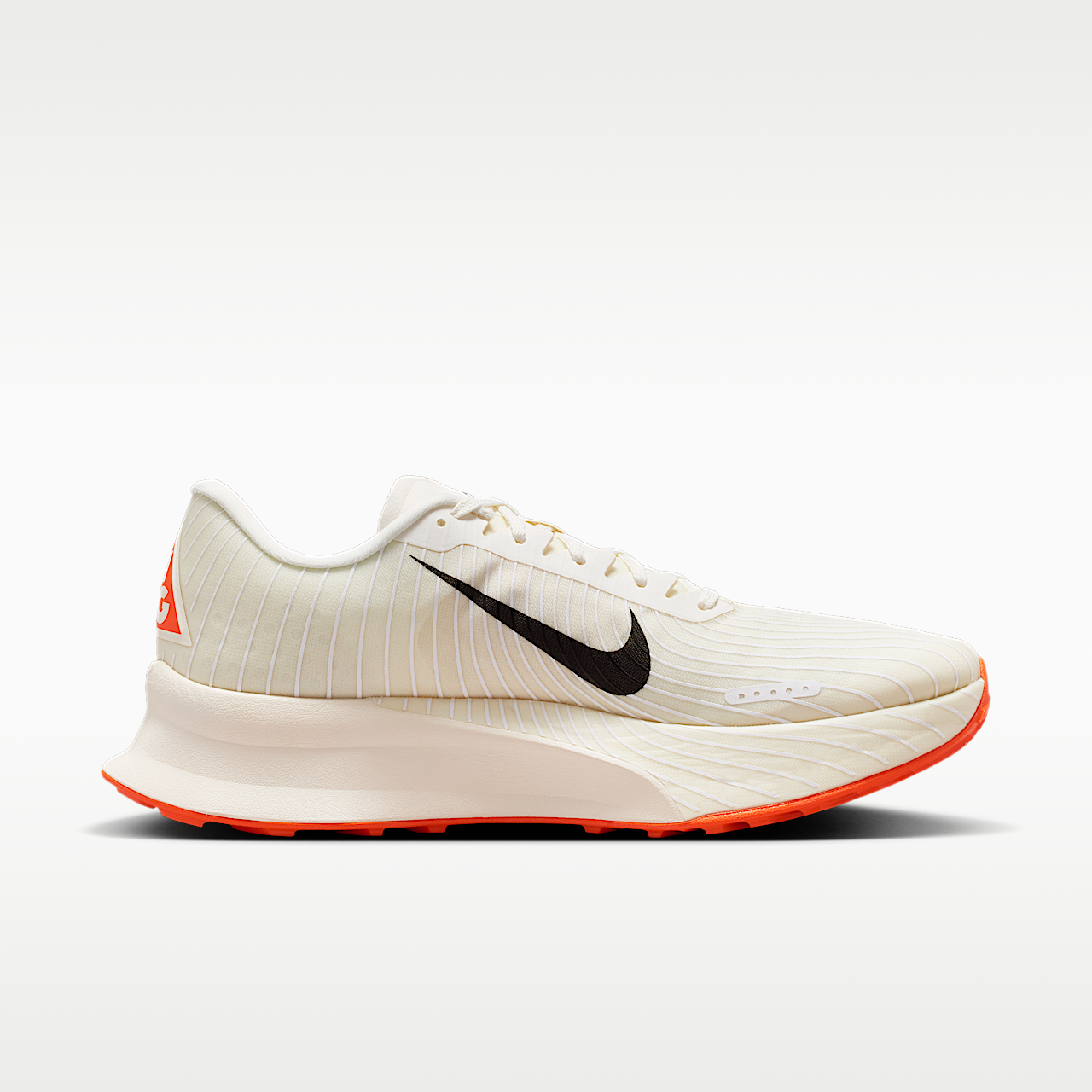 Nike ACG sneaker Sail/Wit/Safety Orange/Zwart