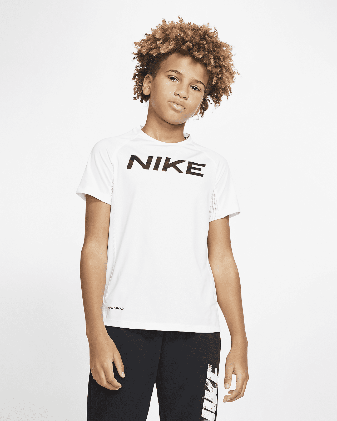 Детские шорты Nike Pro Big Kids’ (Boys’) Short-Sleeve Training Top для тренировок
