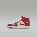 Tenis para niños de preescolar Jordan 1 Mid SE - Leche de coco/Poni oscuro/Vainilla pálido/Rojo universitario