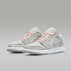 รองเท้าผู้หญิง Air Jordan 1 Low SE