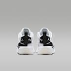 รองเท้าเด็กเล็ก Jordan Max Aura 7