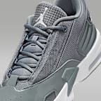 Tenis para hombre Jordan Max Aura 6