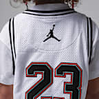 Playera para niños talla pequeña Jordan 23 Jersey