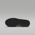 Air Jordan 1 Mid SE Older Kids' Shoes