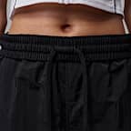 Shorts grandes de tejido Woven para mujer Jordan Brooklyn