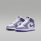 Air Jordan 1 Mid Big Kids' Shoes