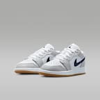 Air Jordan 1 Low Older Kids' Shoes