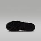 Air Jordan 1 Mid SE Older Kids' Shoes