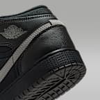 Air Jordan 1 Mid Utility Older Kids' Shoes