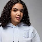 Sudadera sin cierre con gorro forrado de satén para mujer Jordan Flight Fleece