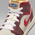 Jordan 1 Mid SE Younger Kids' Shoes