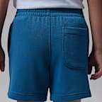 Shorts Jordan de French Terry para niños talla pequeña Brooklyn. Nike MX