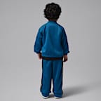 Conjunto deportivo de 2 piezas Dri-FIT infantil Jordan Brooklyn Essentials