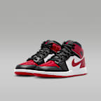 Air Jordan 1 Mid Big Kids' Shoes