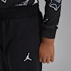Conjunto de jersey de manga larga y pants 23 infantil Jordan