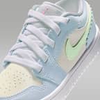 Jordan 1 Low Alt SE Younger Kids' Shoes