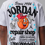 Playera MJ's Repair Shop para niños talla pequeña Jordan