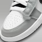 Jordan 1 Mid Younger Kids' Shoes