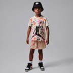 Playera Air Jordan World Tour Merch para niños talla pequeña Jordan