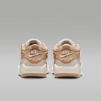 รองเท้าผู้หญิง Air Jordan 4 RM