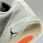 ルカ .77 PF "Gone Camping" バスケットボールシューズ