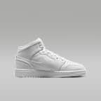 Chaussure Jordan 1 Mid pour ado