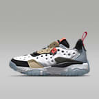White/Metallic Silver/Sesame/Flash Crimson