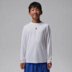 Playera de capa base Dri-FIT para niños talla grande Jordan