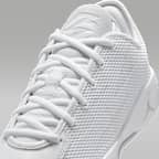 ルカ 77 "Triple White" PF バスケットボールシューズ